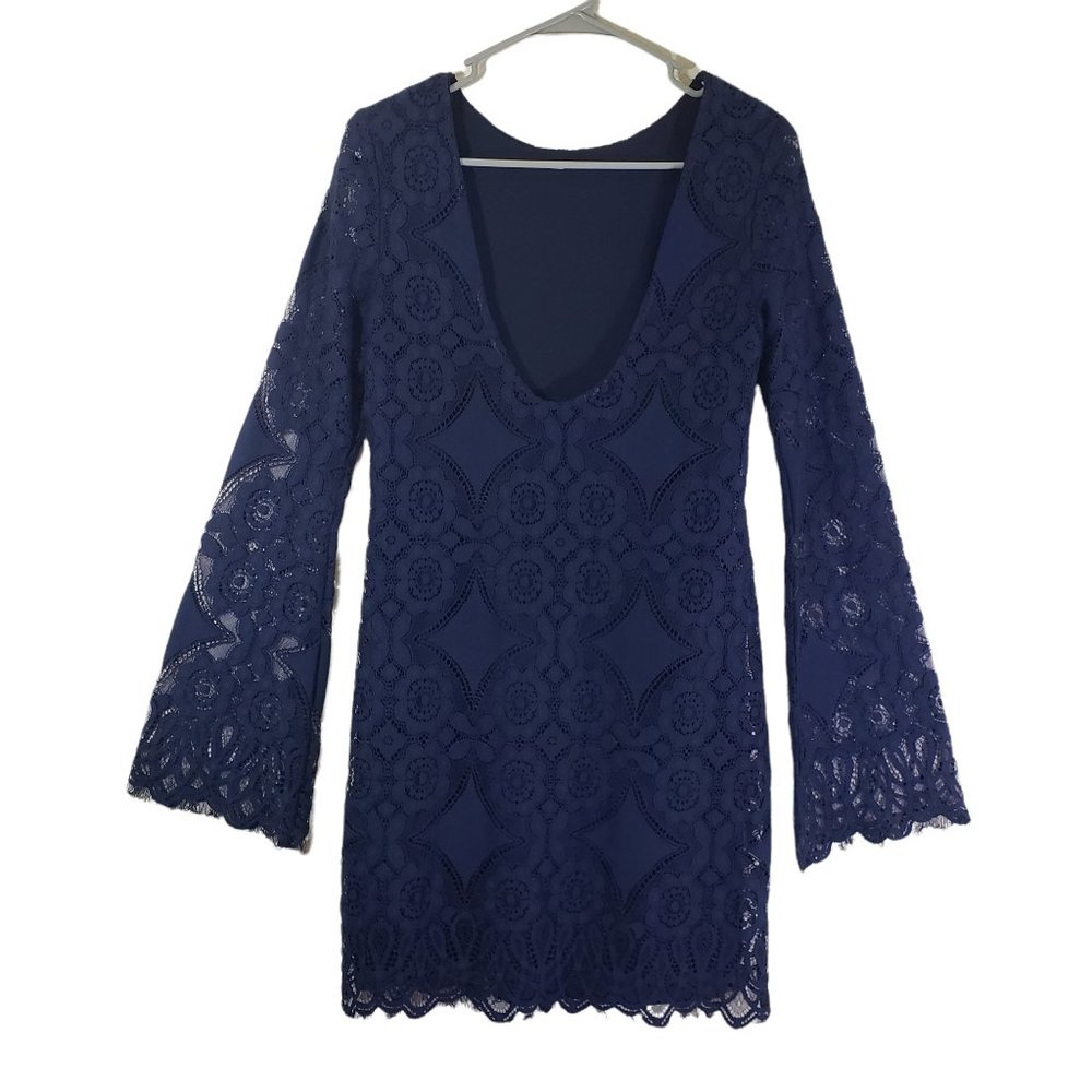 MINISTRY OF STYLE Size 8 Navy Bell Sleeves, Fitted, Lace Dress